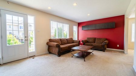 For Lease - 305 Menorca Drive, Stittsville - Munster - Richmond, Ontario - Photo 2
