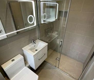 Whytecroft, Hounslow, TW5 - Photo 4