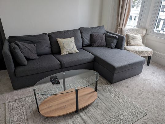2 Bed Flat, Shaftesbury Road, BN1 - Photo 1