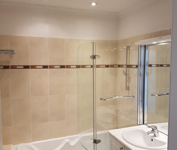 SAINT ANDRE LES VERGERS – Appartement de Standing T5 - Photo 4