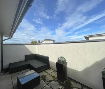 4 bedroom terraced house to rent - Photo 3