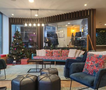 Elegance Apartment - Photo 3