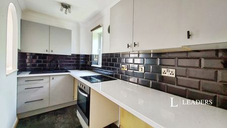 1 bedroom house to rent The Drakes, Shoeburyness, Southend-on-Sea, Essex, SS3 - Photo 2