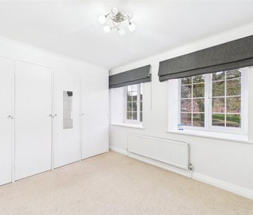 4 bedroom detached house to rent - Photo 3