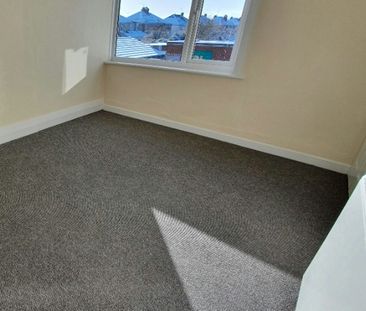 Flat to rent on - Photo 6