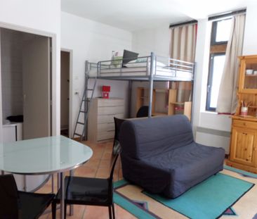 Location Appartement 1 pièce 28m² TROYES 10000 - Photo 2