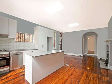 12 Railway Avenue, Stanmore - Photo 4