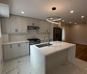 For Lease - 327 Sussex Avenue Unit# Upper, Richmond Hill, Ontario - Photo 2