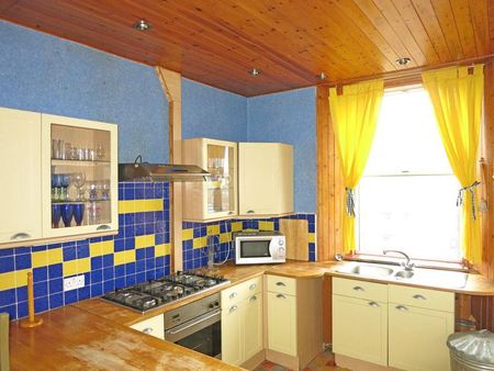 2 bedroom flat to rent - Photo 5