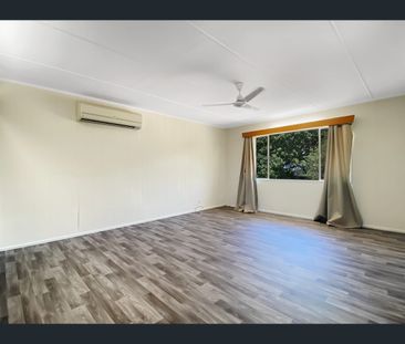 24 Lavarack St, Mount Louisa, Qld 4814 - Photo 5
