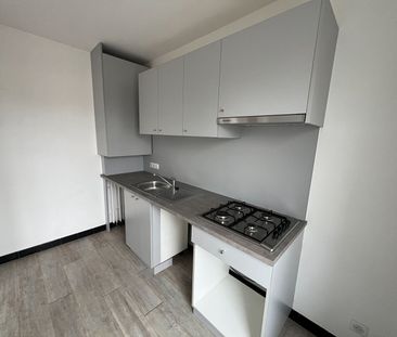 Location Appartement 2 pièces 44m² - Photo 3