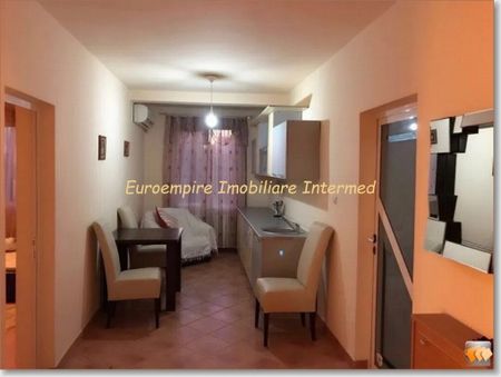 De inchiriat vila cu 5 camere in loc. Ovidiu jud. Constanta - Fotografie 5