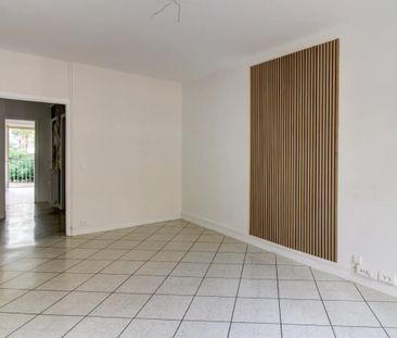 À louer – 2 pièces lumineux avec balcon et cave – - Photo 3