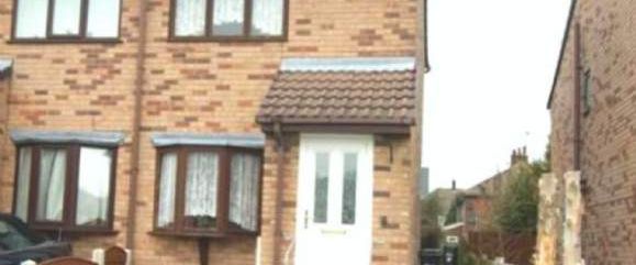 2 bedroom property to rent in Buckley - Photo 1