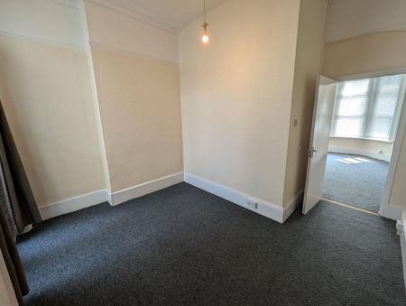 1 bedroom ground floor flat to rent - Photo 3