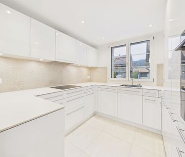 Modern 5.5-room terraced house with practical floor plan, village - Photo 2