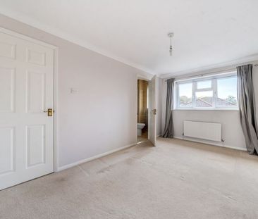 Pegasus Close, Haslemere, Surrey, GU27 - Photo 5