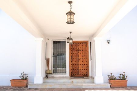 4 room luxury Villa for rent in Marbella, Andalusia - Photo 2