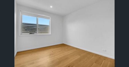 Location Location! - Photo 3