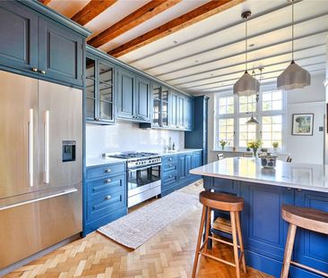 An exquisite Edwardian home set in a prestigious sought after locat... - Photo 2