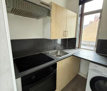 Studio to rent - Photo 5