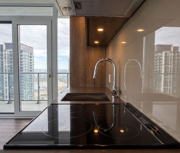 For Lease - 448 Burnhamthorpe Road Unit# 5605, Mississauga, Ontario - Photo 6