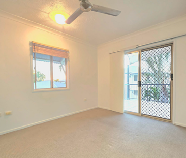 Unit 8, 34 Bundock Street, Belgian Gardens, QLD - Photo 4