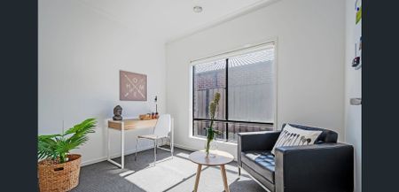 Beautiful Family Home! - Photo 4