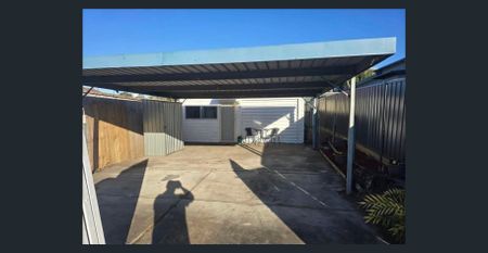 Studio Living | Convenient Wallsend Location - Photo 5