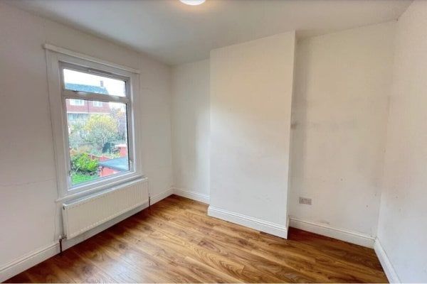 Felixstowe Road, Edmonton, London N9 0DT, Property for rent - Photo 1