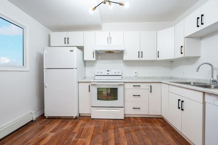 For Lease - 4762 Kincaid Place Unit# Main, Niagara Falls, Ontario - Photo 2