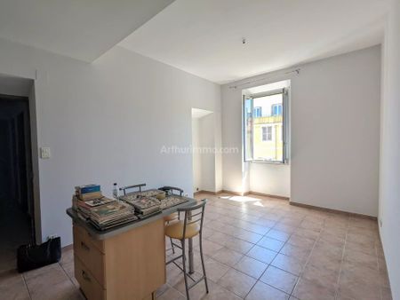 Location Appartement 3 pièces 52 m2 à Ajaccio - Photo 4