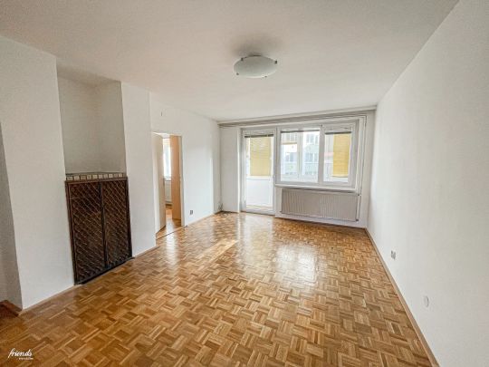 gepflegte 2 Zimmerwohnung mit Top Infrastruktur - Foto 1