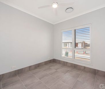 Brand new coastal living in sought-after Madora Bay - Photo 6