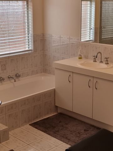 Scarborough - Photo 5