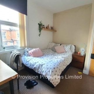 4 Bedroom Student Lets in Leeds - Photo 1