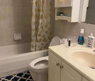 For Lease - 6906 Vicar Gate, Mississauga, Ontario - Photo 4