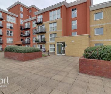 2 bedroom flat to rent - Photo 5