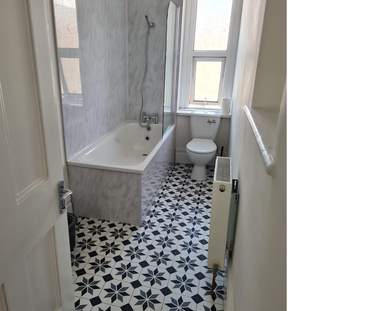 1 bedroom in a house share to rent - Photo 6