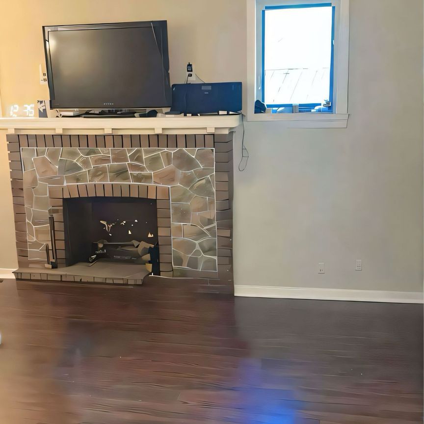 For Lease - 13 Moir Street, London North, Ontario - Photo 1