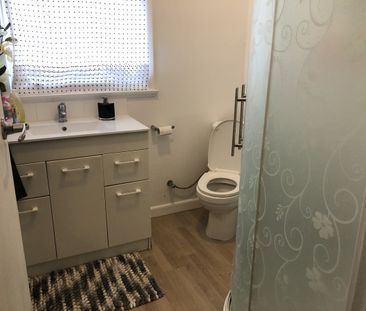 2/2 Godley Road - Photo 6