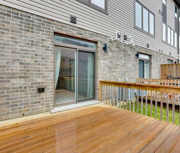 For Lease - 2070 Meadowgate Boulevard Unit# 106, London South, Ontario - Photo 3