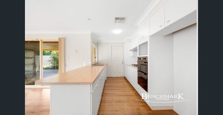 Beautiful Family Home - Photo 5