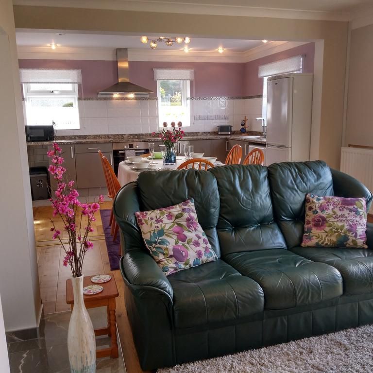 3 bedroom bungalow to rent - Photo 1