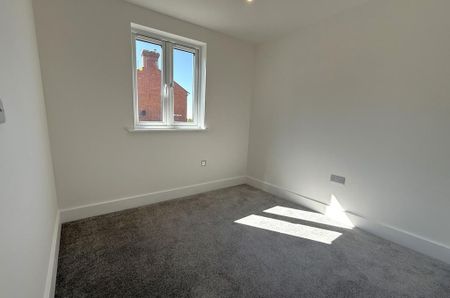 3 bedroom detached house to rent - Photo 5