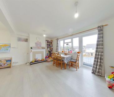 Gregson Avenue Bridgemary Gosport, Hampshire PO13 0UR - Photo 1