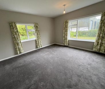 3 bedroom detached bungalow to rent - Photo 2