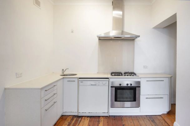 2/49 The Crescent, - Photo 1