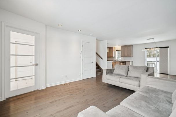 Maison à étages à louer - Saint-Philippe Maison à étages à louer - Saint-Philippe - Photo 1