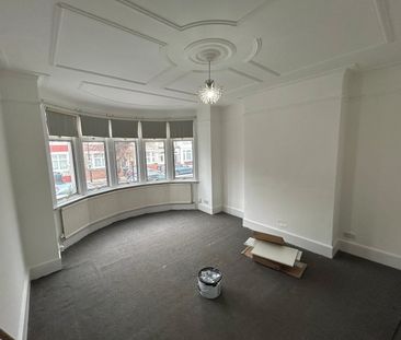 1 Bed Flat, Tottenhall Road, N13 - Photo 1